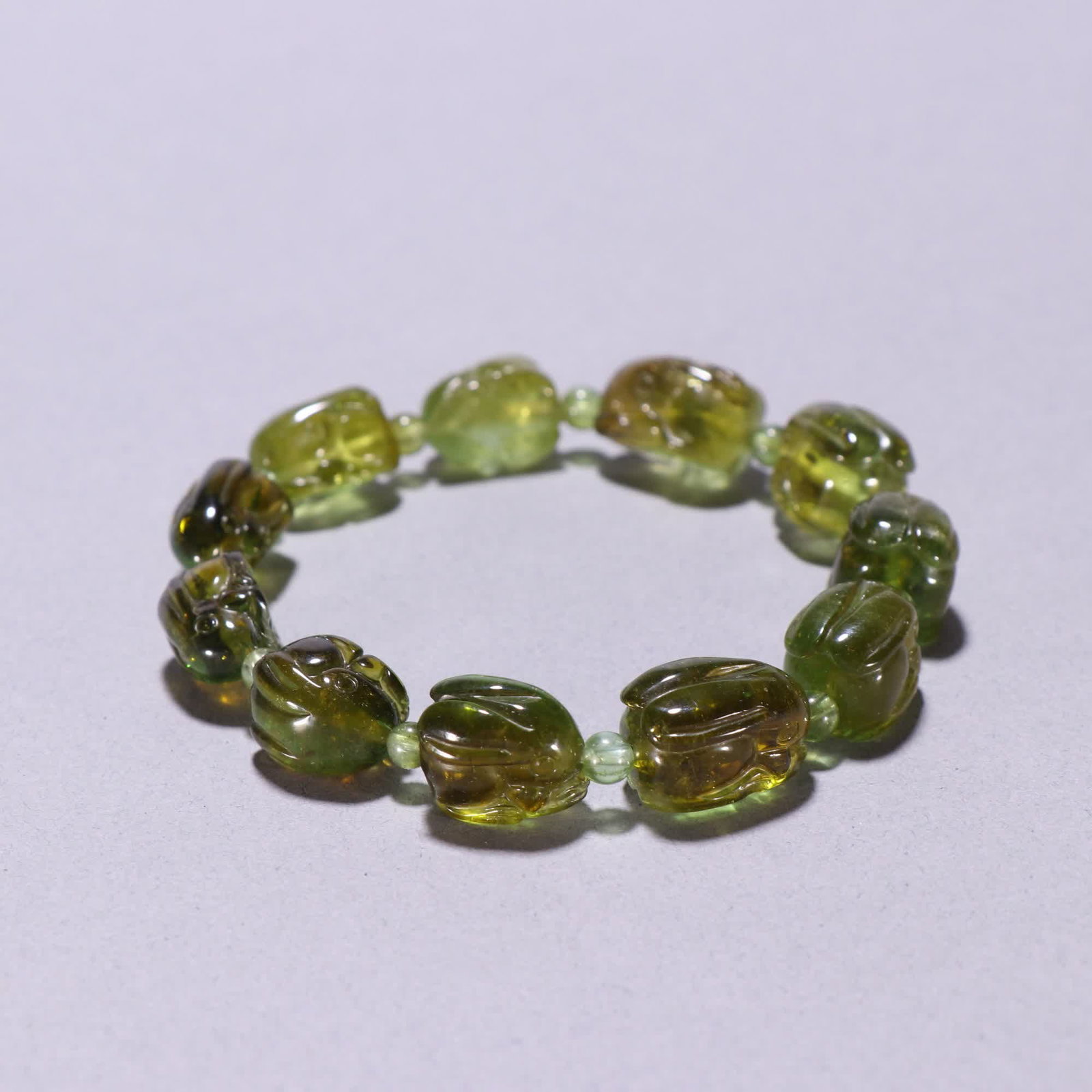 A reflux natural tourmaline carved rabbit bracelet (1 of 9)
