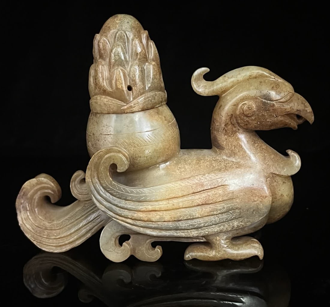 A Han Dynasty jade phoenix bird top furnace (1 of 8)