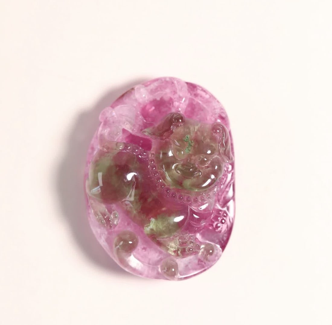 A Qing Dynasty tourmaline auspicious beast ruyi carving: Qing Dynasty tourmaline auspicious beast ruyi carving SIZE: 3.85x2.85x1.25cm W:22g (The Dimensions Of All Batches Are Manually Measured.If You Need More Detailed Information, Please Contact Our Custom