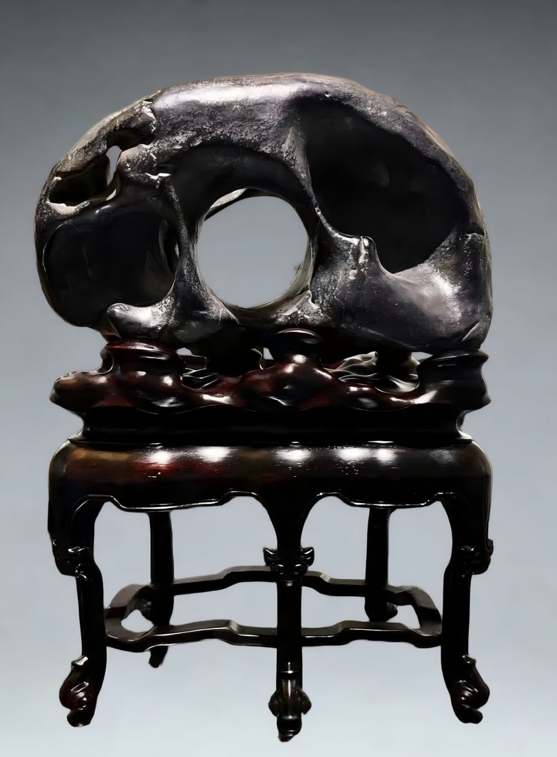 A Qing Dynasty Taihu stone "Cave Realm" Shanzi study ornament: Qing Dynasty Taihu Lake Stone "Cave Realm" Shanzi Study Ornament SIZE: H:42cm W:30cm T:16cm (The Dimensions Of All Batches Are Manually Measured.If You Need More Detailed Information, Please Contact O