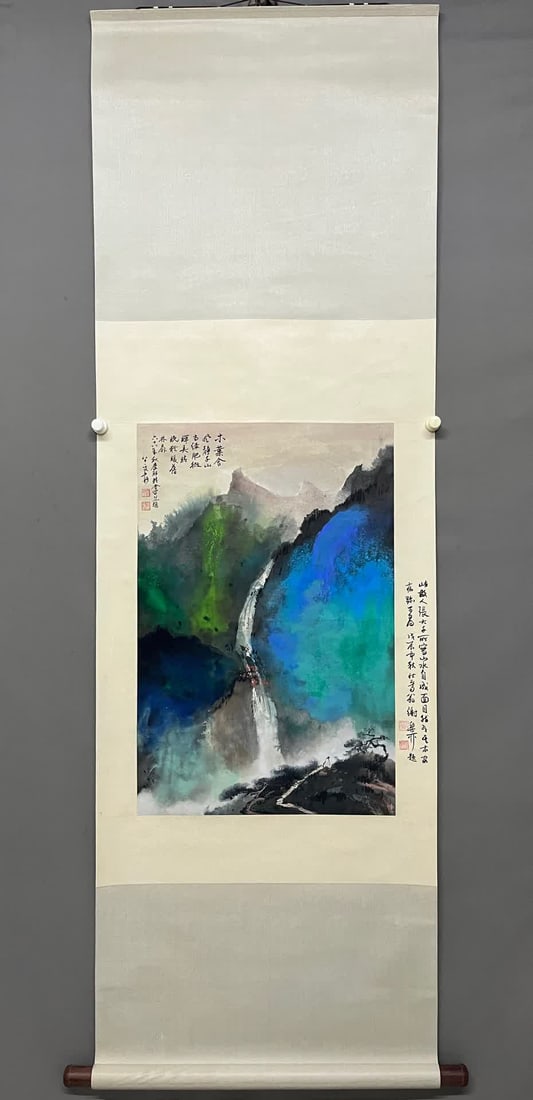An ink painting by Zhang Daqian: Zhang Daqian's ink painting SIZE: Painting core69x45cm (The Dimensions Of All Batches Are Manually Measured.If You Need More Detailed Information, Please Contact Our Customer Service Before Bidding.)