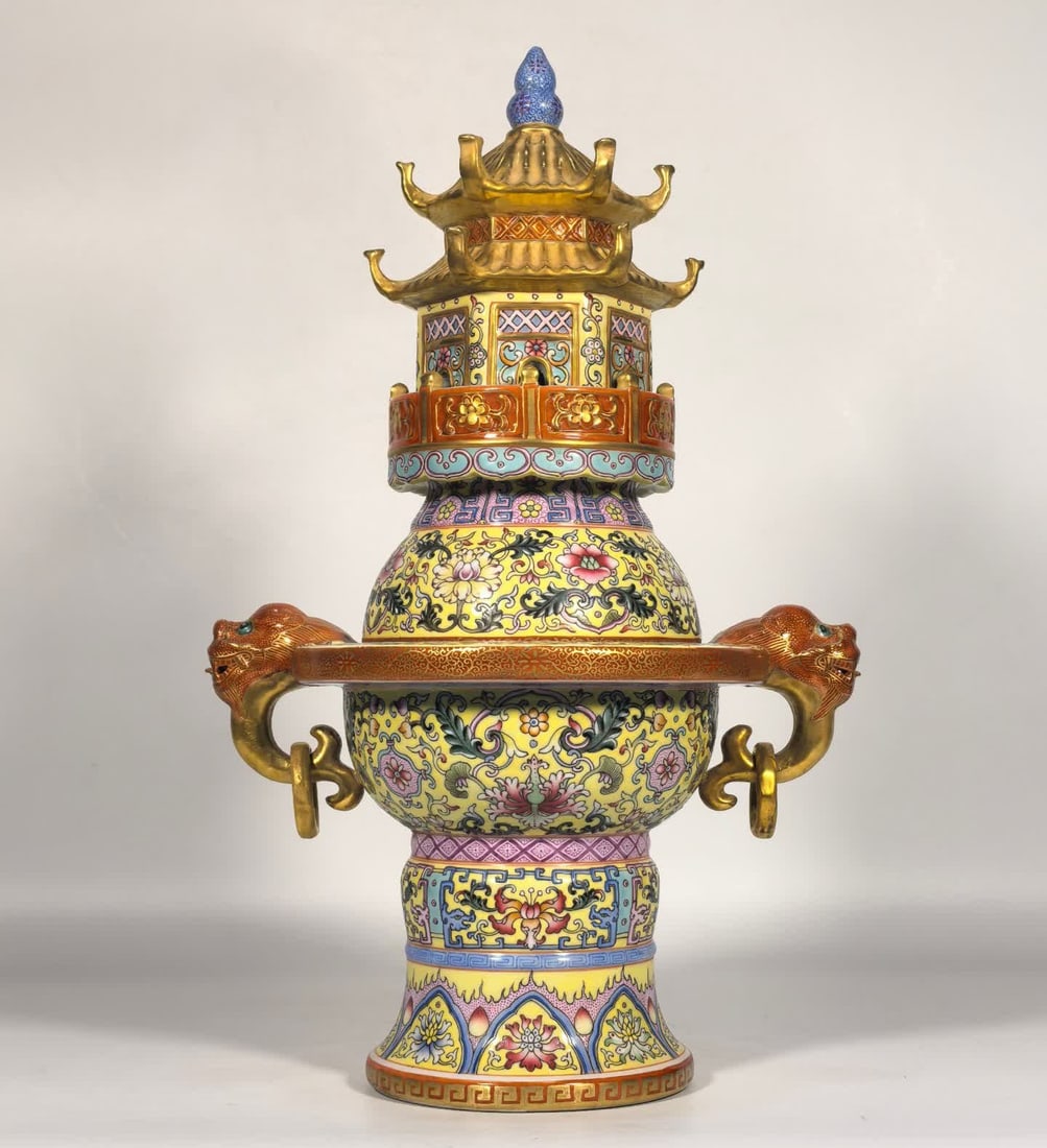 A Qing Dynasty Qianlong enamel yellow background passionflower gold-painted incense burner: Qing Dynasty Qianlong enamel yellow background passionflower gold-painted incense burner SIZE: H: 35cm Belly diameter 21cm Foot diameter 10cm (The Dimensions Of All Batches Are Manually Measured.If Yo