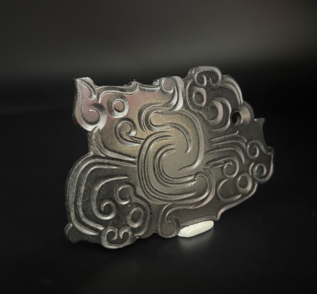 A Han Dynasty jade dragon pattern jade pendant: Han Dynasty jade dragon pattern jade pendant SIZE: 8.6x5.5x0.4cm 41g (The Dimensions Of All Batches Are Manually Measured.If You Need More Detailed Information, Please Contact Our Customer Service Bef