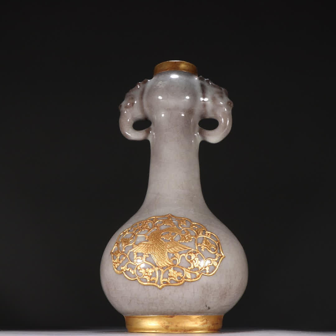 A Song official kiln wrapped golden elephant ear bottle (1 of 9)
