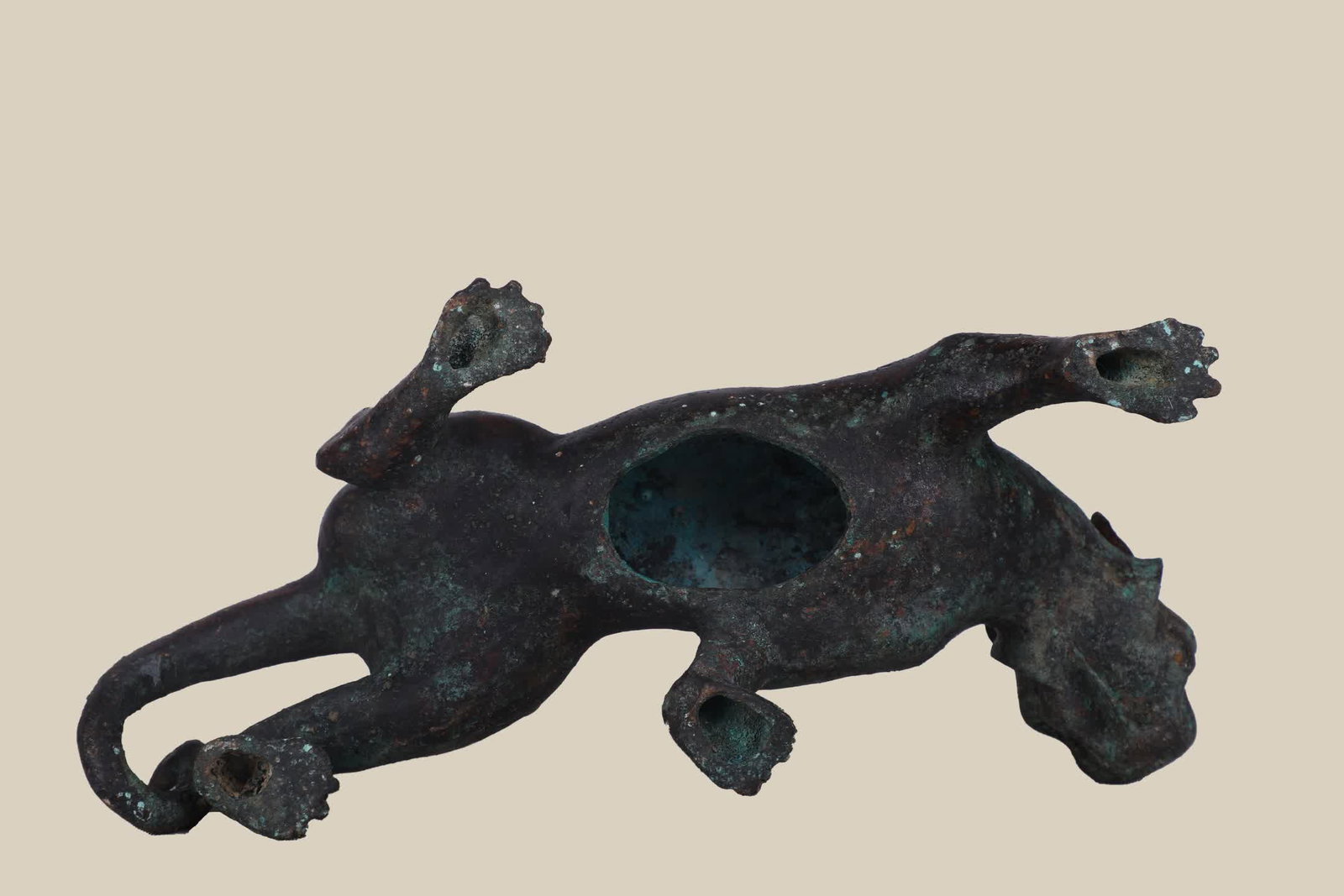 A pair of Han Dynasty bronze Cuo gold and silver inlaid turquoise dragon tiger - 6