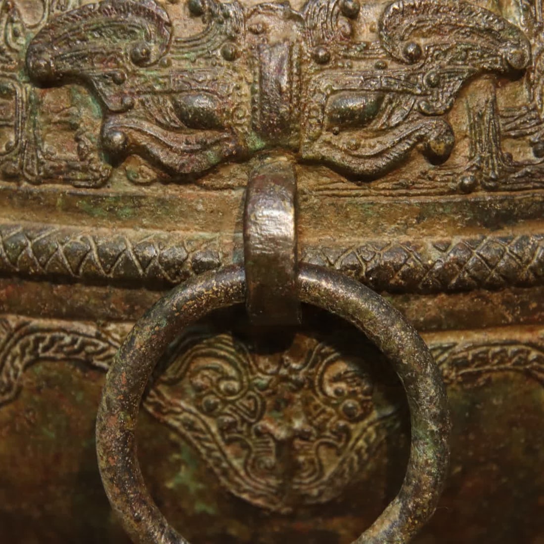 A bronze double dragon - 4