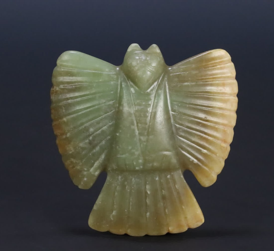 A piece of ancient jade pigeon handle of Hongshan culture: Hongshan culture ancient jade pigeon handle SIZE: 8.0x7.7x1.7cm W:107.8g (The Dimensions Of All Batches Are Manually Measured.If You Need More Detailed Information, Please Contact Our Customer