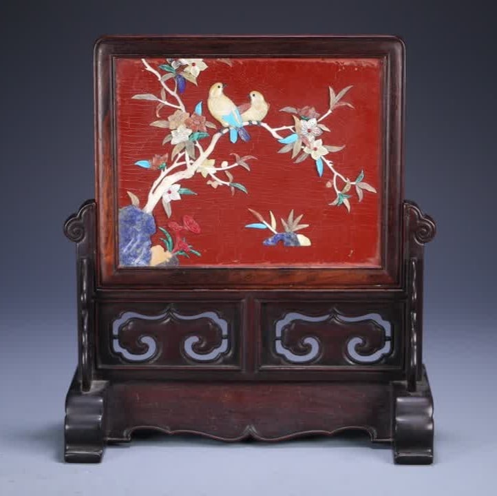 A piece of late Qing Dynasty small-leaved rosewood treasure embedded in the interstitial screen (1 of 9)