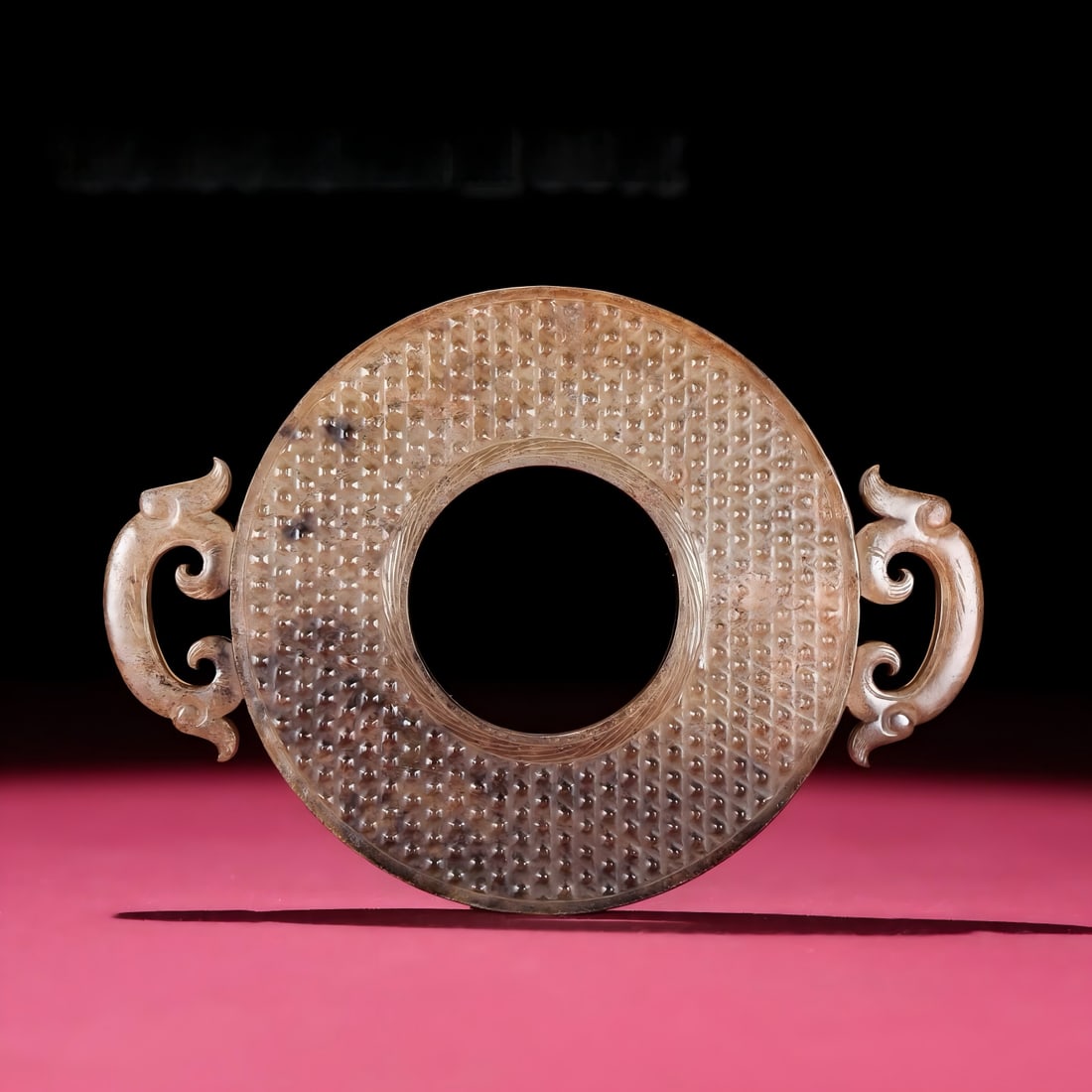 A piece of Han Dynasty jade out of Kuobi: The jade of the Han Dynasty was produced by Kuo Bi SIZE: 120x86x6mm W:88g (The Dimensions Of All Batches Are Manually Measured.If You Need More Detailed Information, Please Contact Our Customer Servic