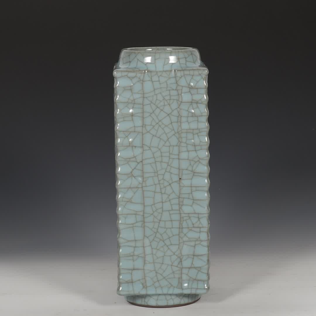 A Southern Song Dynasty official kiln powder celadon large cong-style bottle (1 of 9)