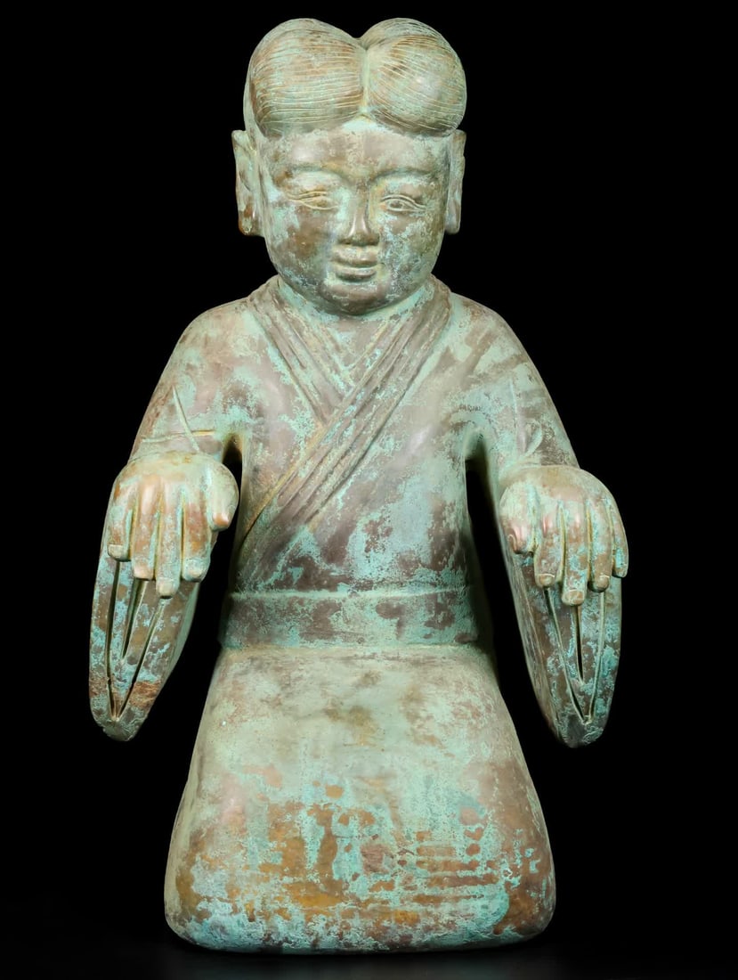 A Han Dynasty jade man: Han Dynasty jade figure SIZE: L: 19cm W: 19cm H: 43cm Total W: 25kg (The Dimensions Of All Batches Are Manually Measured.If You Need More Detailed Information, Please Contact Our Customer Service Befo