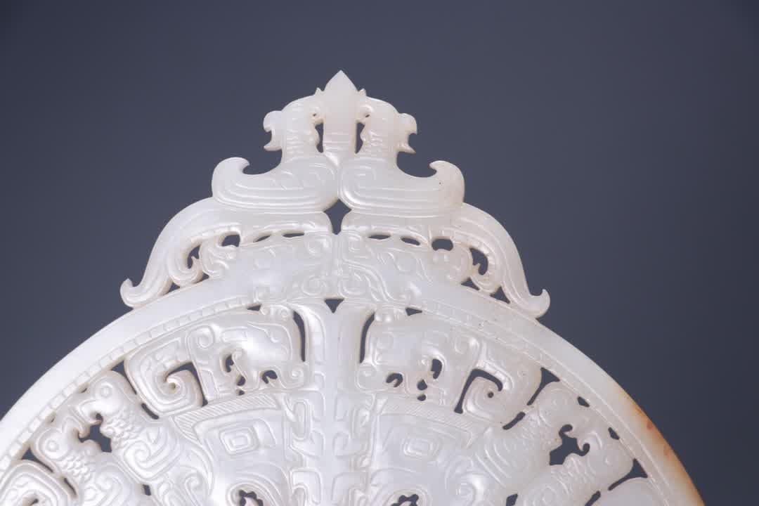A Qing Dynasty jade dragon pattern - 6