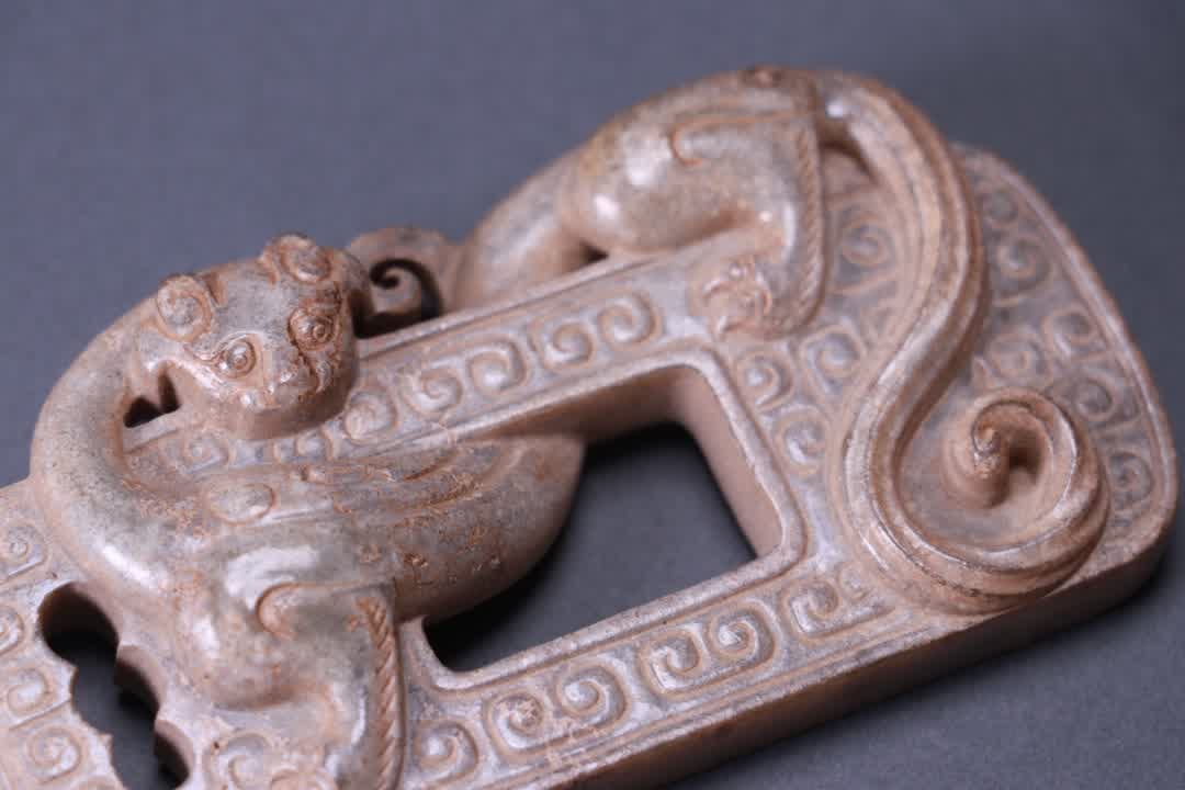 A war Han jade dragon pattern pendant - 4