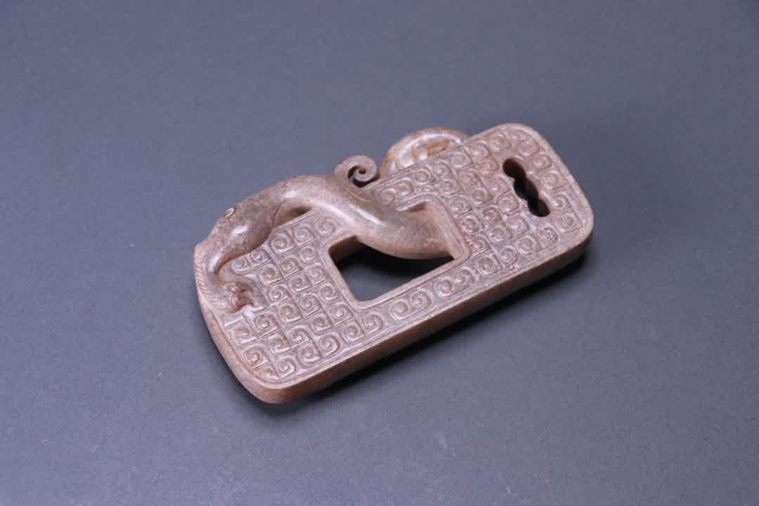 A war Han jade dragon pattern pendant - 7