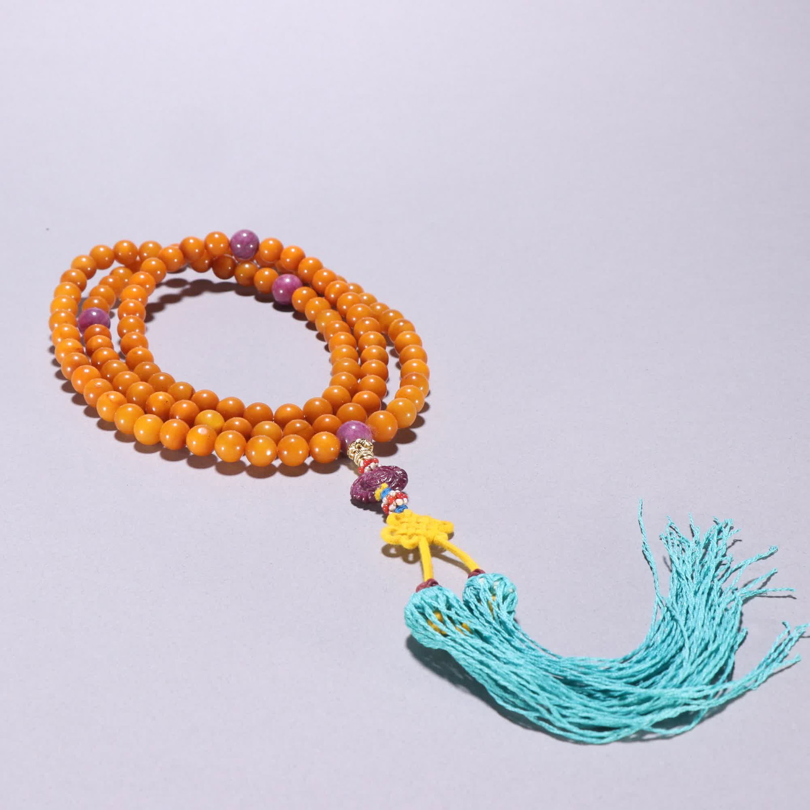 A piece of Qing Dynasty beeswax 108 Buddha beads (1 of 9)