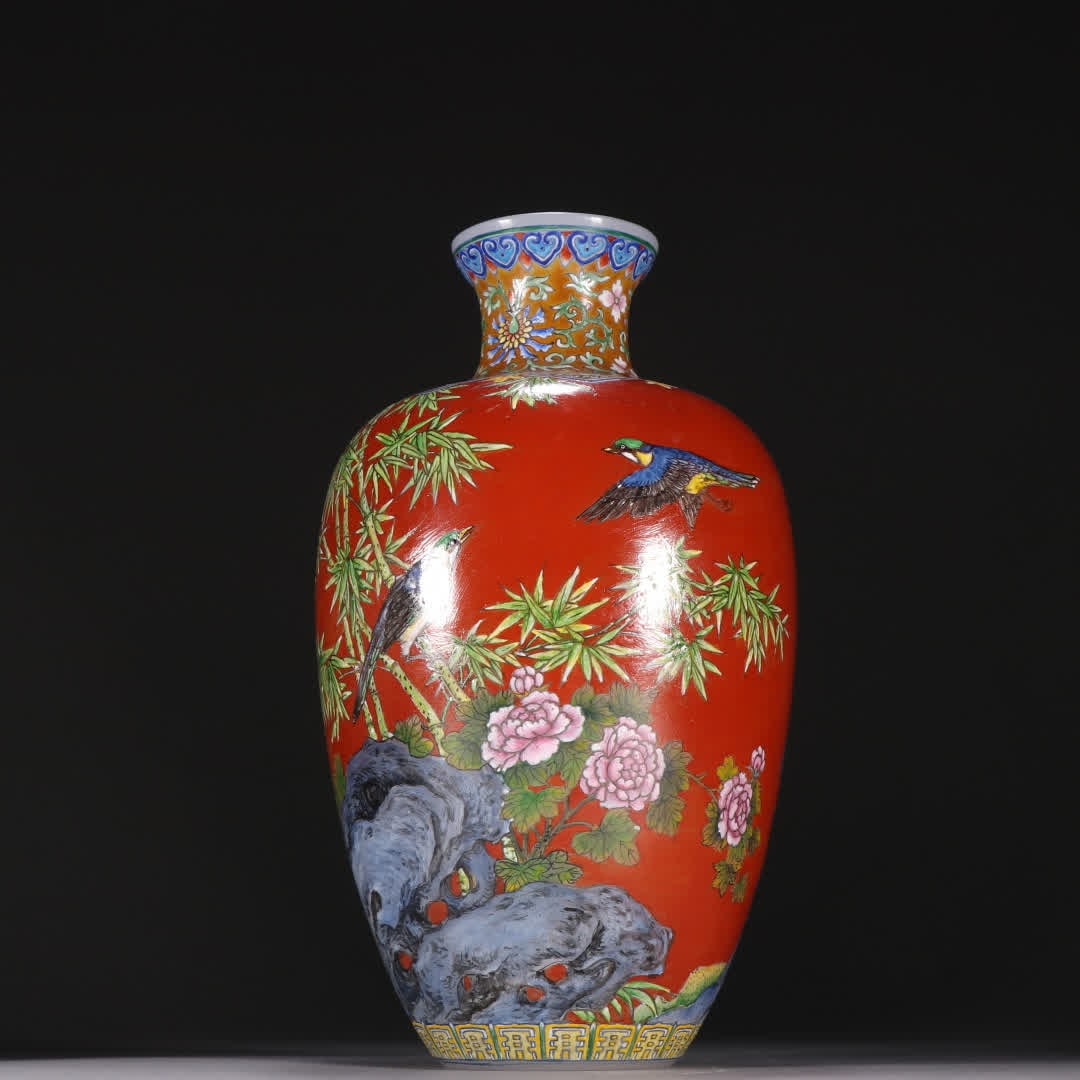 A Qing Dynasty material vessel painting enamel vermilion bird peony pattern bottle: Qing Dynasty material vessel painting enamel vermilion bird peony pattern vase SIZE: H:19cm W:11cm W:752.9g (The Dimensions Of All Batches Are Manually Measured.If You Need More Detailed Information, 
