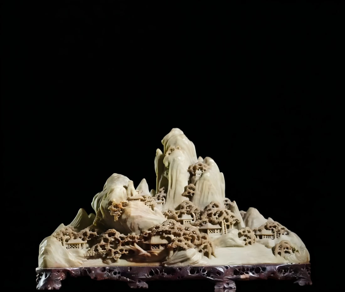 A Qing Dynasty Shoushan stone mountain ornament (1 of 9)