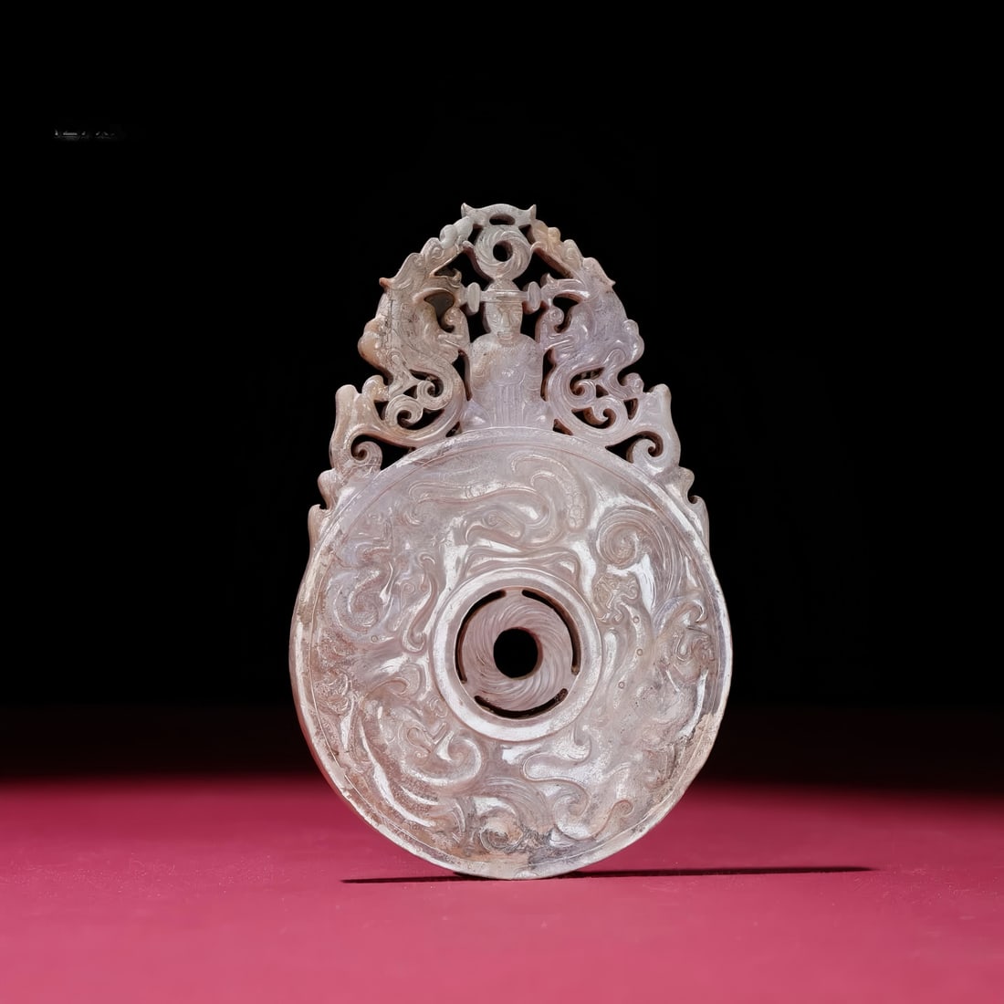 A piece of Han Dynasty jade out of Kuo Bi: The jade of the Han Dynasty was produced by Kuo Bi SIZE: 127x78x5mm W:84g (The Dimensions Of All Batches Are Manually Measured.If You Need More Detailed Information, Please Contact Our Customer Servic