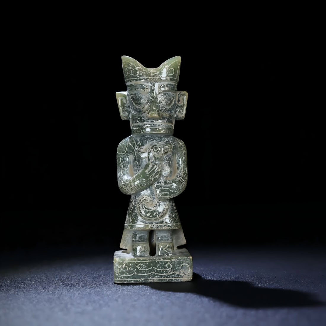 A Han Dynasty jade god ornament: Han Dynasty jade god ornament SIZE: 134x45x36mm W:365g (The Dimensions Of All Batches Are Manually Measured.If You Need More Detailed Information, Please Contact Our Customer Service Before Bidding.)