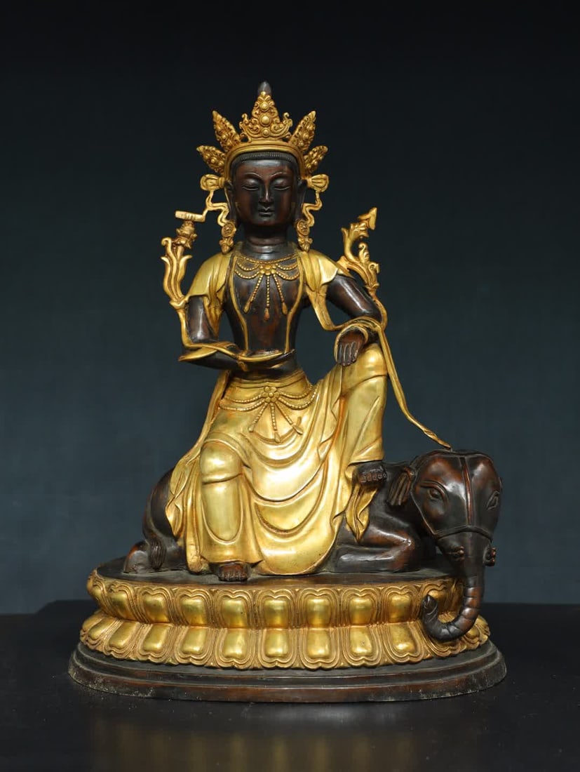 A bronze gilt statue of Puxian Bodhisattva in the Qing Dynasty: Qing Dynasty bronze gilt statue of Puxian Bodhisattva SIZE: H:50cm W:36cm T:20cm W:8.66kg (The Dimensions Of All Batches Are Manually Measured.If You Need More Detailed Information, Please Contact Our