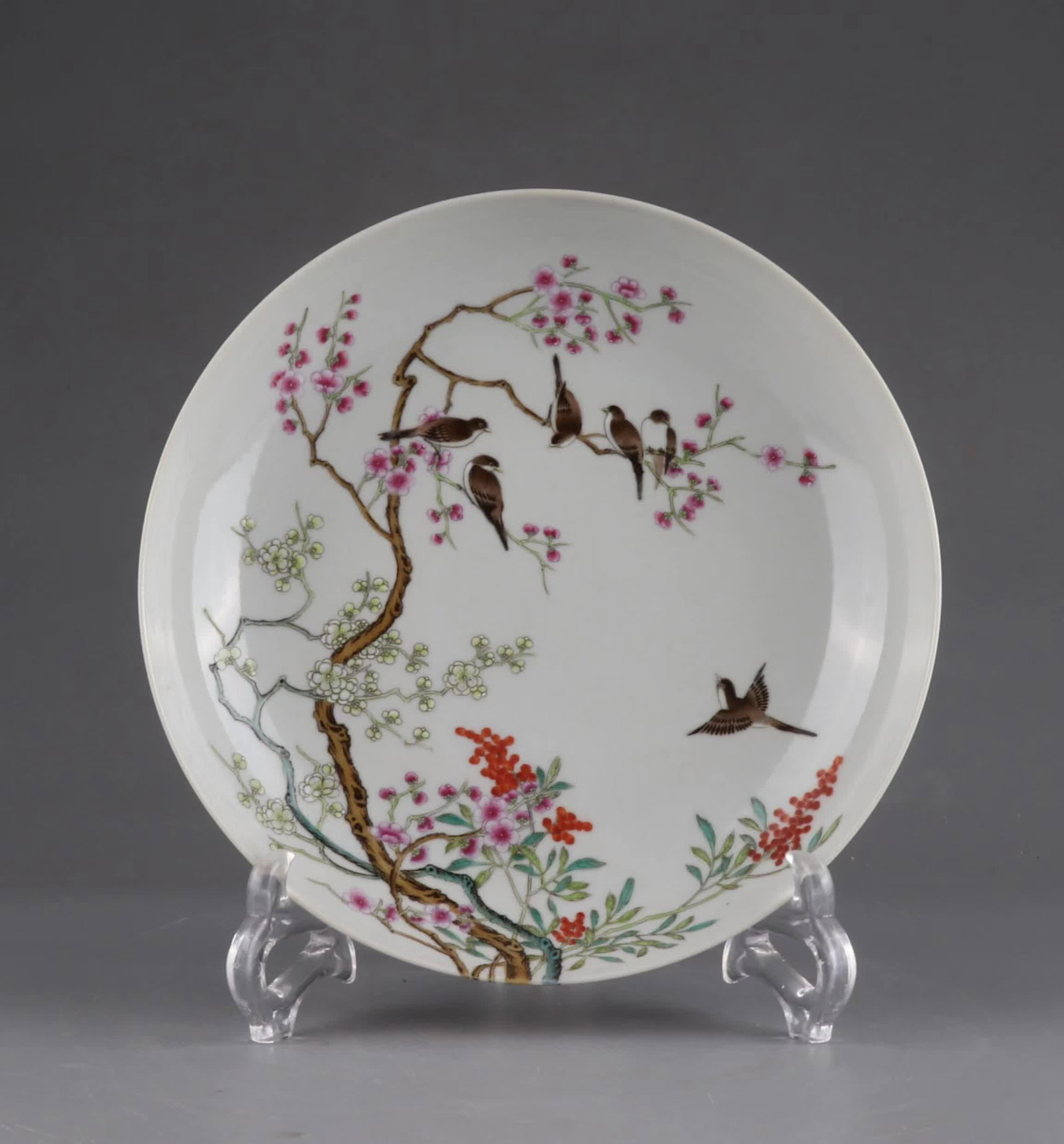 A Qing Dynasty Yongzheng magpie plum plate: Qing Dynasty Yongzheng magpie plum plate SIZE: H:4.2cm D:21cm (The Dimensions Of All Batches Are Manually Measured.If You Need More Detailed Information, Please Contact Our Customer Service Before Bid