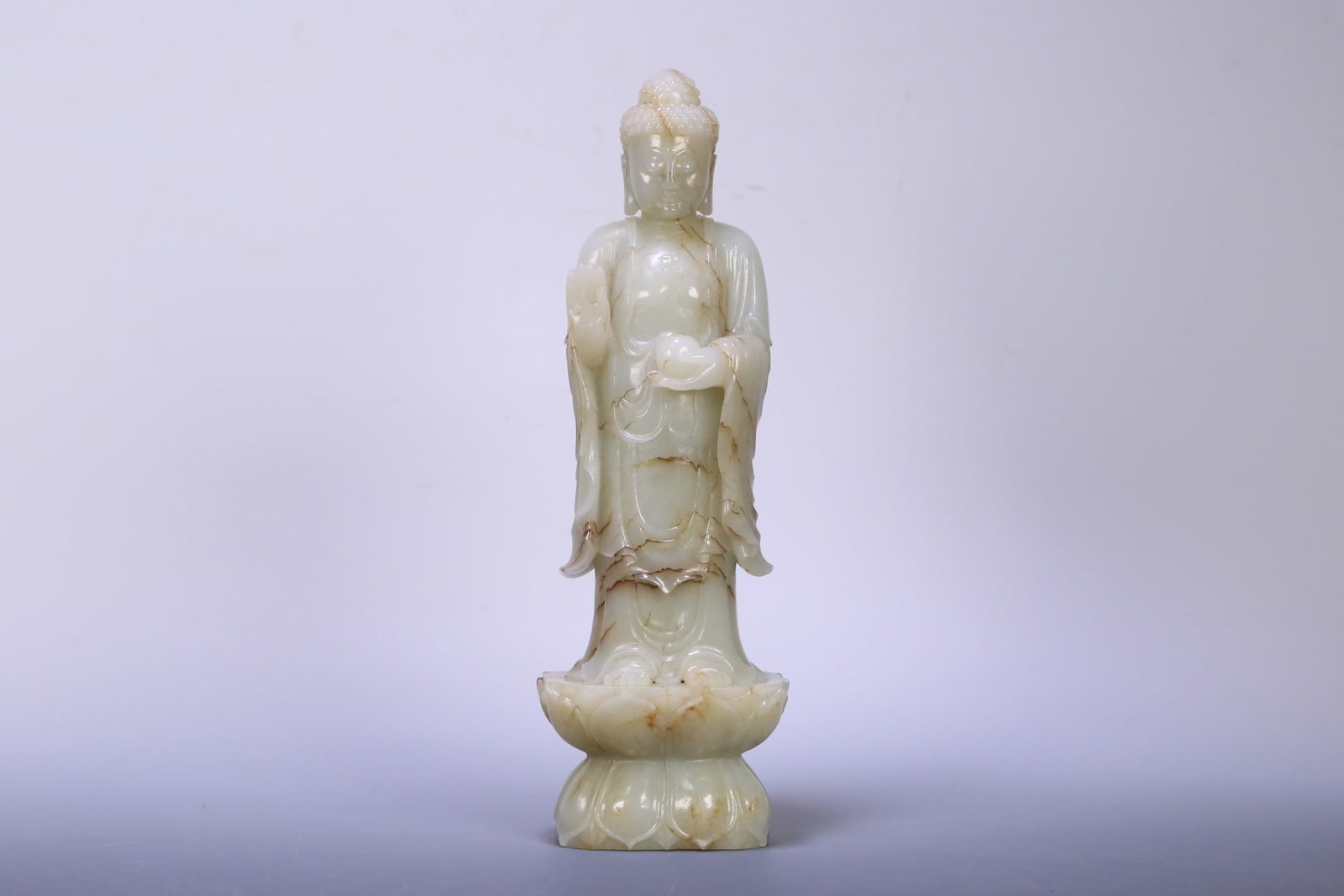 An Exquisite White Jade Statue of Sakyamuni: An Exquisite White Jade Statue of Sakyamuni Qing Dynasty, China Size:28cmx9.1cmx6cm Weight:1746g (The Dimensions Of All Batches Are Manually Measured.If You Need More Detailed Information, Please Cont