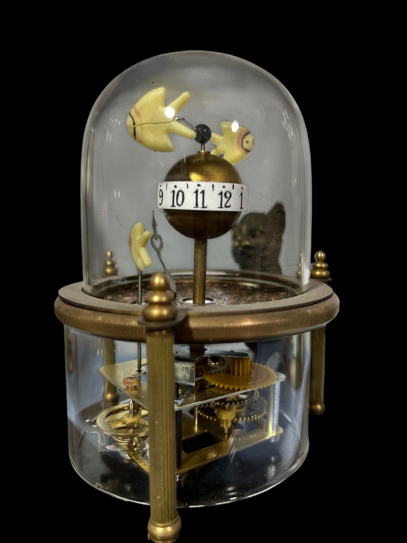 An Exquisite Bronze Cat Pattern Clock - 4