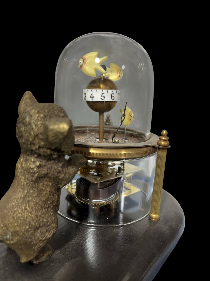 An Exquisite Bronze Cat Pattern Clock - 7