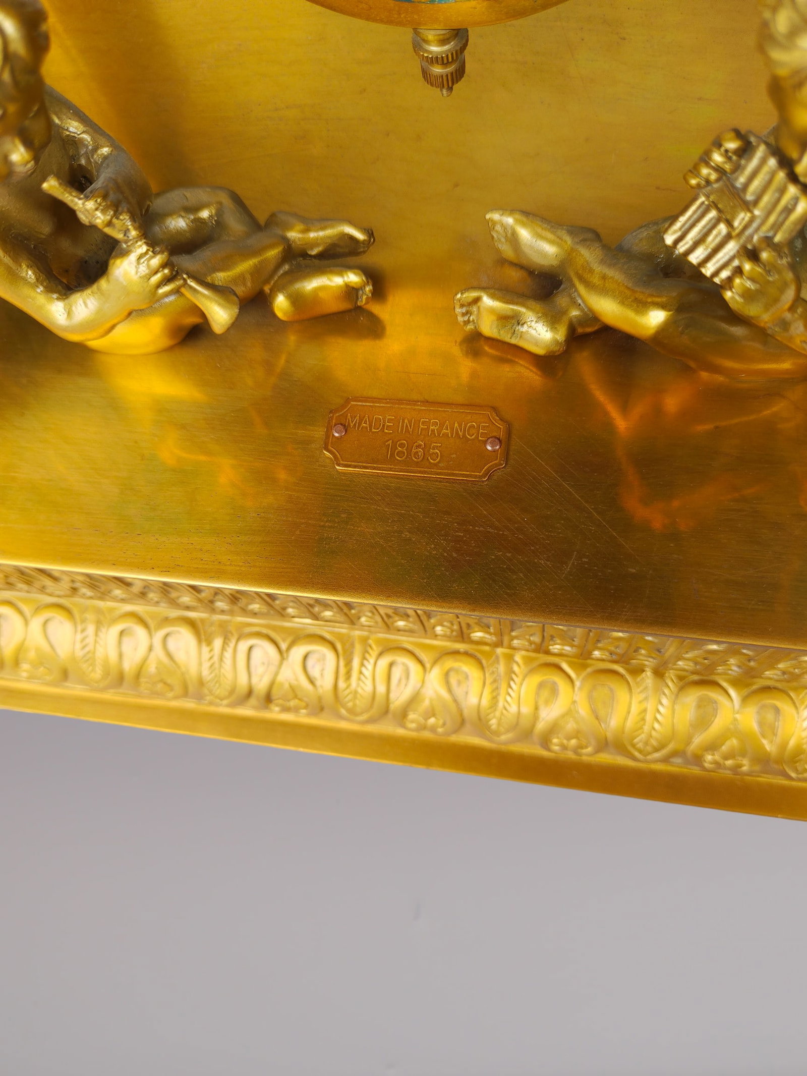An Exquisite Gilt Bronze Lotus Pattern Clock - 9