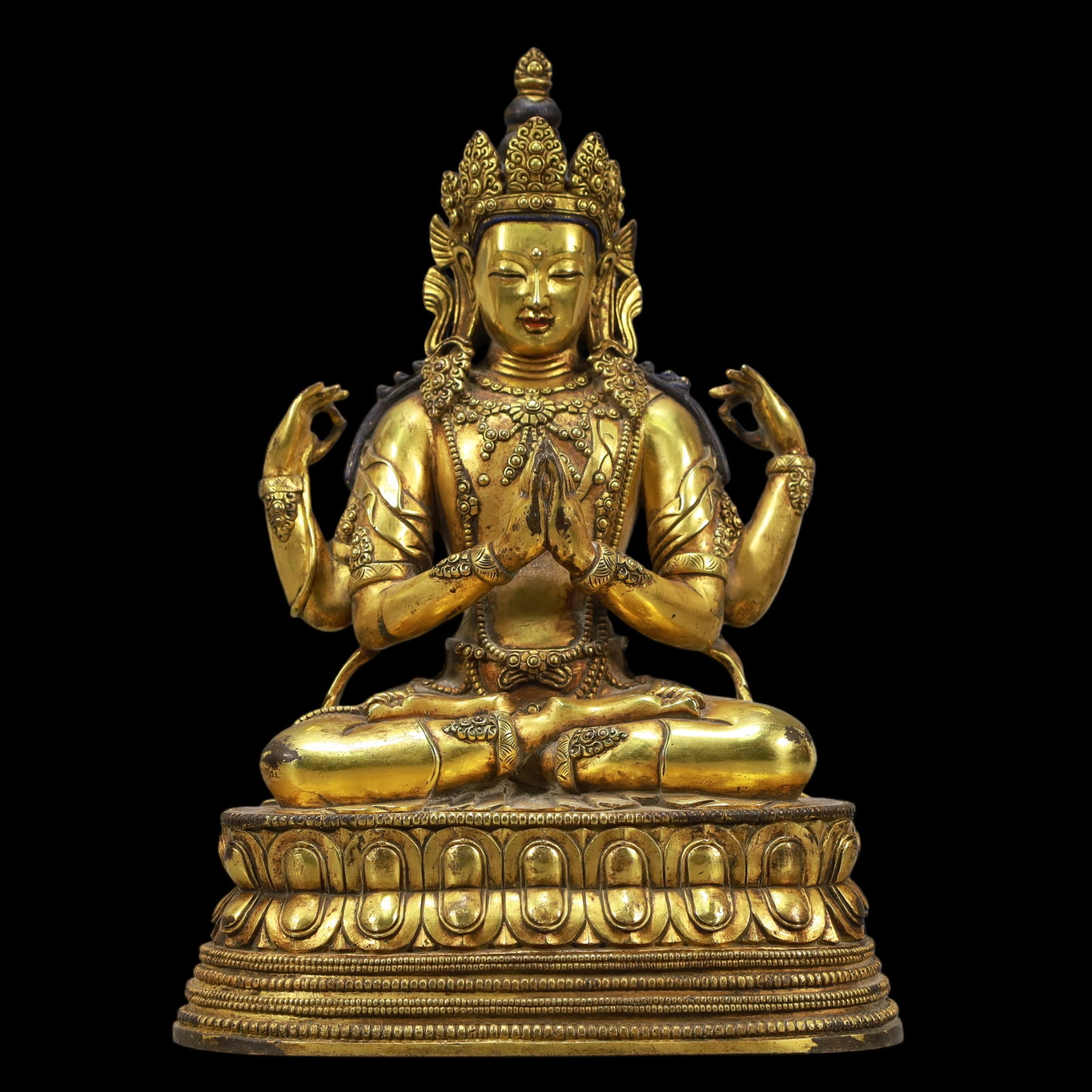 A Exquisite Gilt Bronze Four-arms Statue of Avalokitesvara: A Exquisite Gilt Bronze Four-arms Statue of Avalokitesvara Ming Dynasty, China Size:19.5cmx12cmx27cm Weight:4145g (The Dimensions Of All Batches Are Manually Measured.If You Need More Detailed