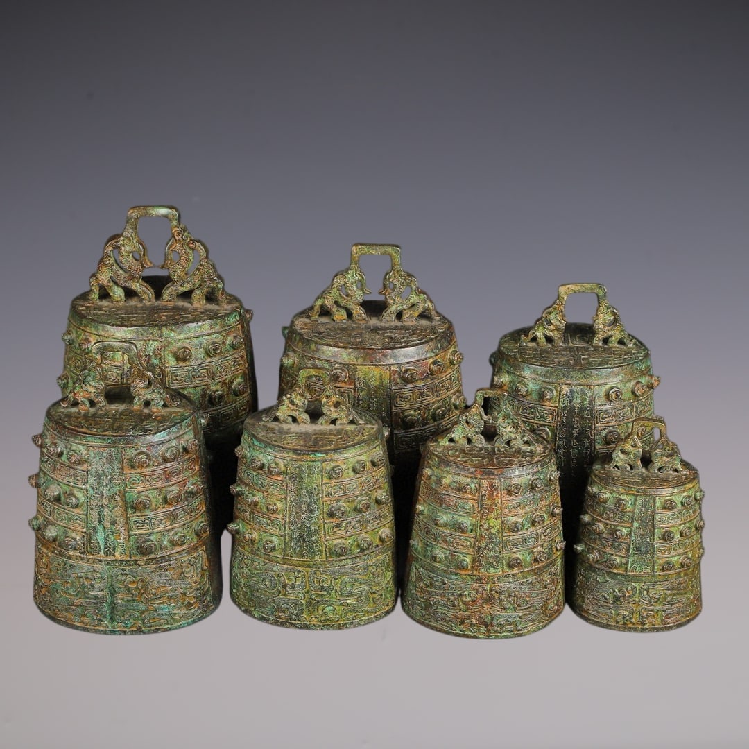 A Set of Fine Bronze With Inscription Ornament: A Set of Fine Bronze With Inscription Ornament W.Zhou , China Size:32cmx20cm Size:29cmx19.5cm Size:26cmx18cm Size:25cmx17cm Size:23cmx15cm Size:21cmx14.5cmSize:18.5cmx12cm Weight:13500g (The