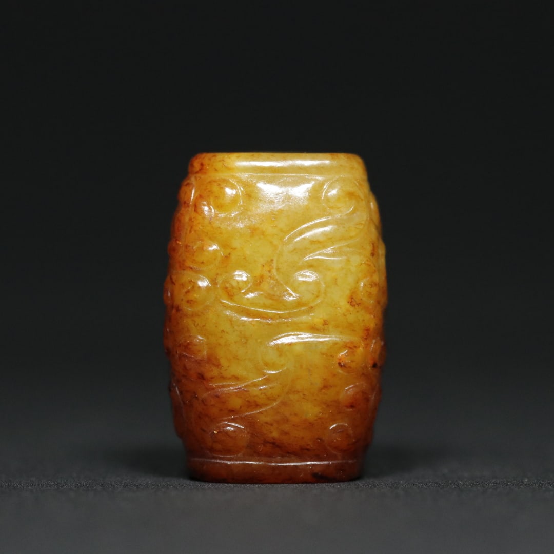 An Exquisite White Jade Pendant: An Exquisite White Jade Pendant Han Dynasty, China Size:3.1cmx2.1cmx1.9cm Weight:27g (The Dimensions Of All Batches Are Manually Measured.If You Need More Detailed Information, Please Contact Our Cust