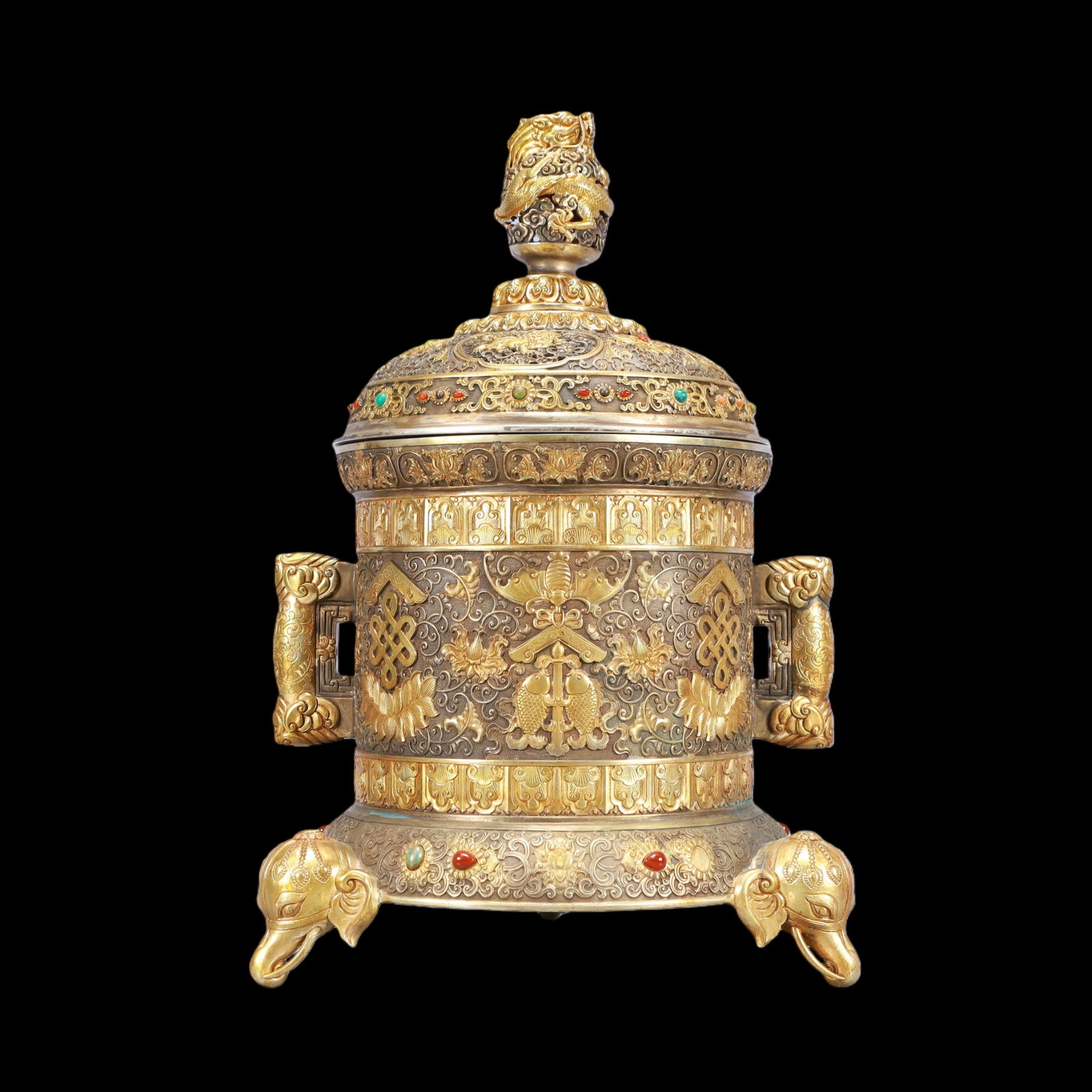 A Exquisite Gilt Silver Lotus Pattern Double-Ears and Tripod Censer: A Exquisite Gilt Silver Lotus Pattern Double-Ears and Tripod Censer Qing Dynasty, China Qianlong Four-character Mark Size:28cmx38cm Weight:5600g (The Dimensions Of All Batches Are Manually