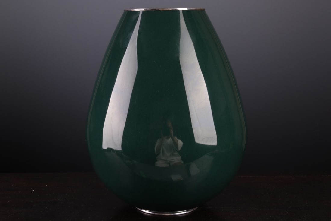 An Exquisite Silver Flower Pattern Vase - 6