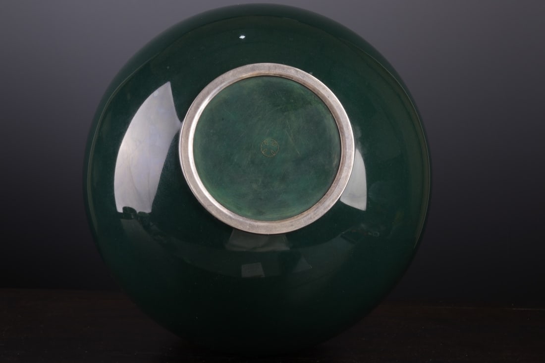 An Exquisite Silver Flower Pattern Vase - 9