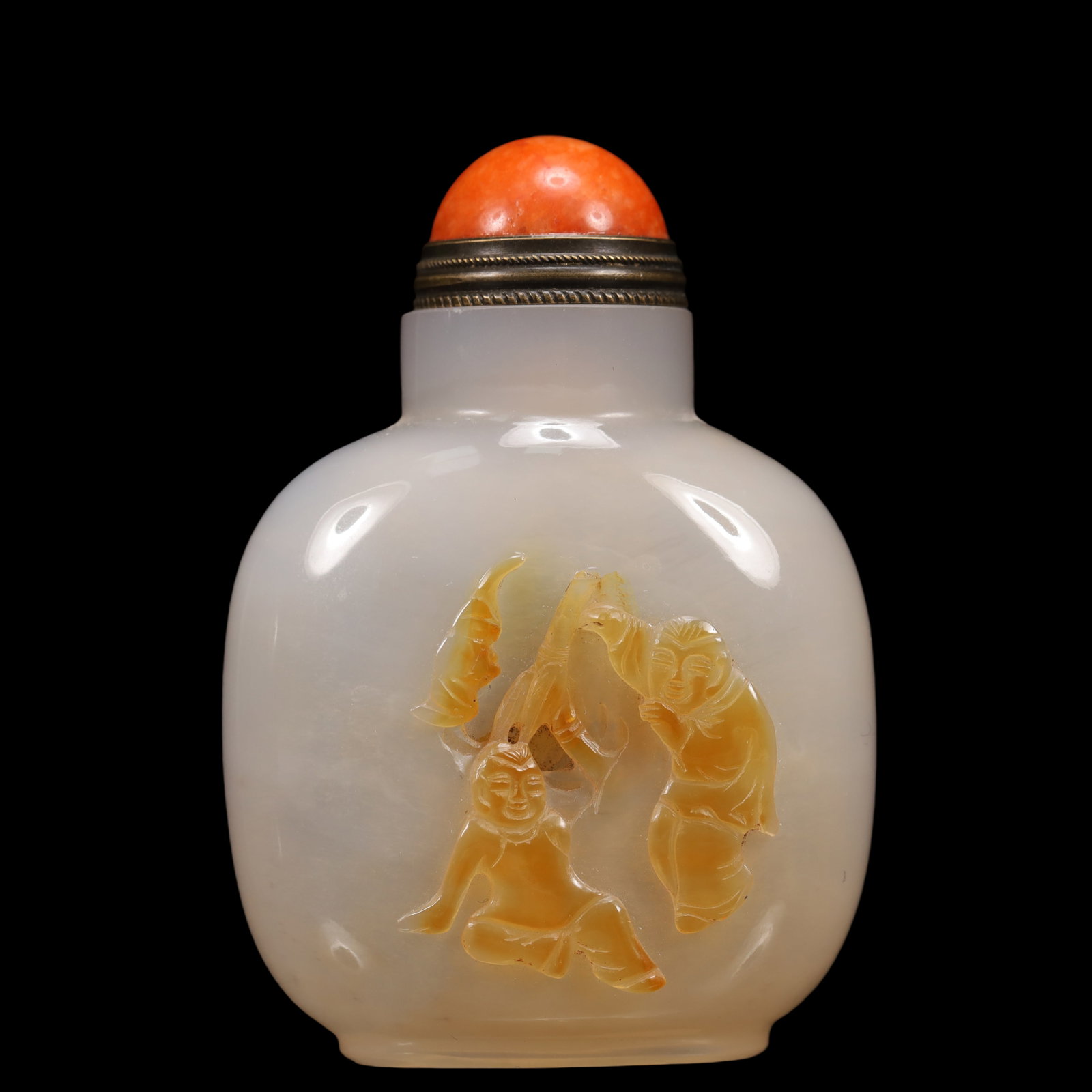 An Exquisite Agate Character and Story Pattern Snuff Bottle: An Exquisite Agate Character and Story Pattern Snuff Bottle Qing Dynasty, China Size:4.5cmx2.5cmx7cm Weight:62g (The Dimensions Of All Batches Are Manually Measured.If You Need More Detailed Informati