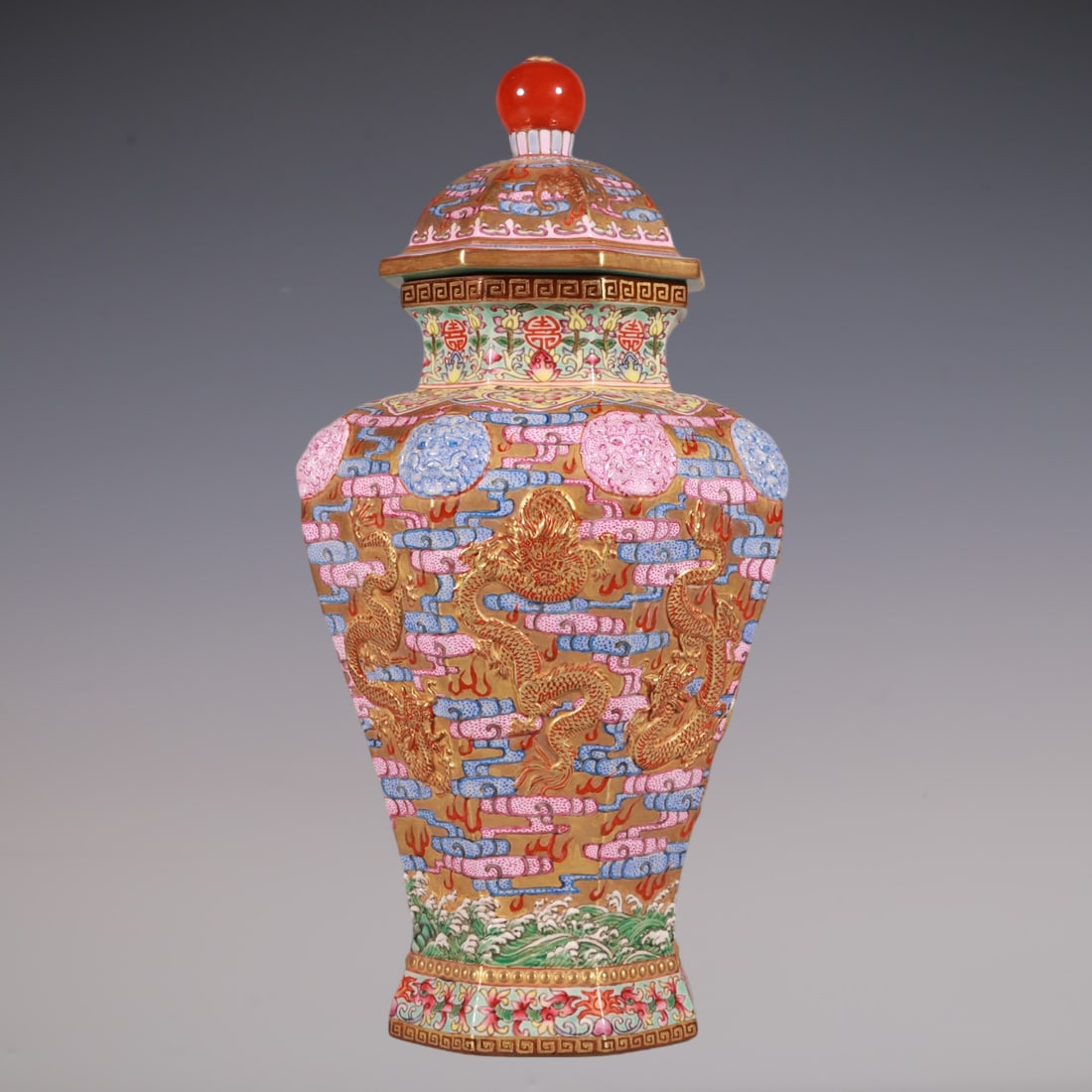 An Exquisite Enamel Dragon Pattern Bats and Peach Pattern Seawater Pattern Jar (1 of 9)