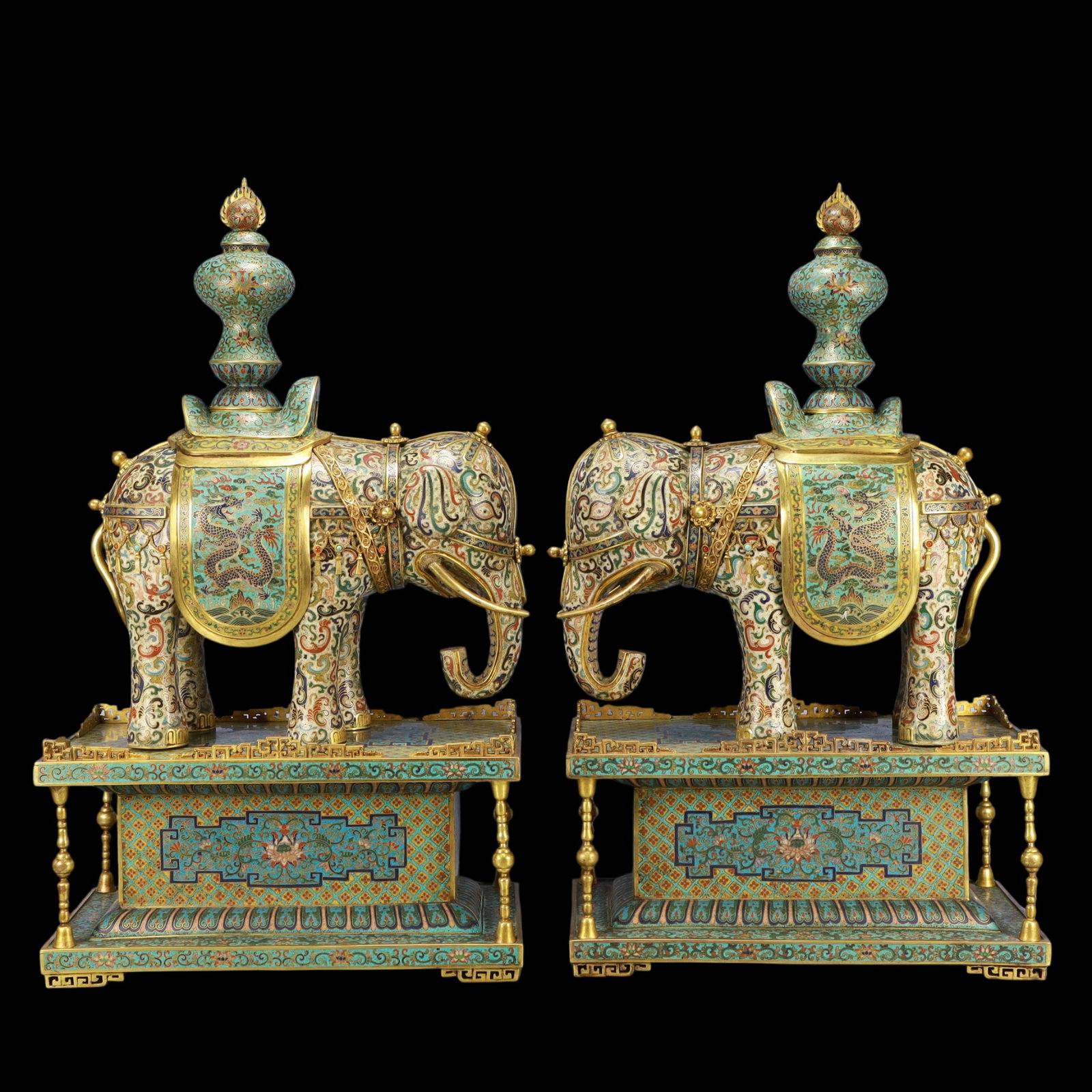 A Exquisite A pair of Cloisonne Dragon Pattern Elephant Ornament (1 of 16)