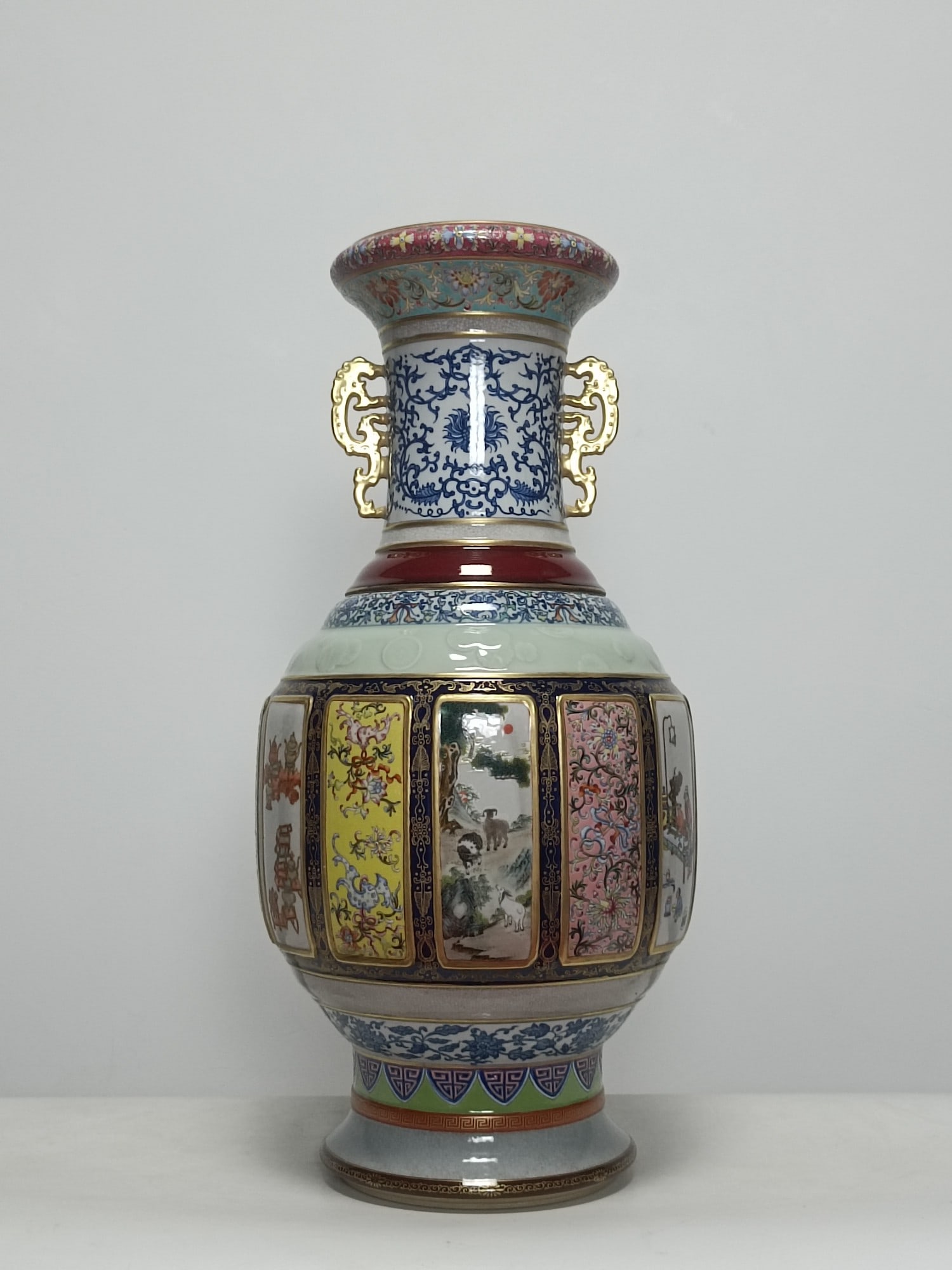 An Exquisite Famille-Rose Lotus Pattern Flower and Bird Pattern Double-Ears Vase: An Exquisite Famille-Rose Lotus Pattern Flower and Bird Pattern Double-Ears Vase Qing Dynasty, China Qianlong Six-character Mark Size:62cmx31cm (The Dimensions Of All Batches Are Manually Measured.If 