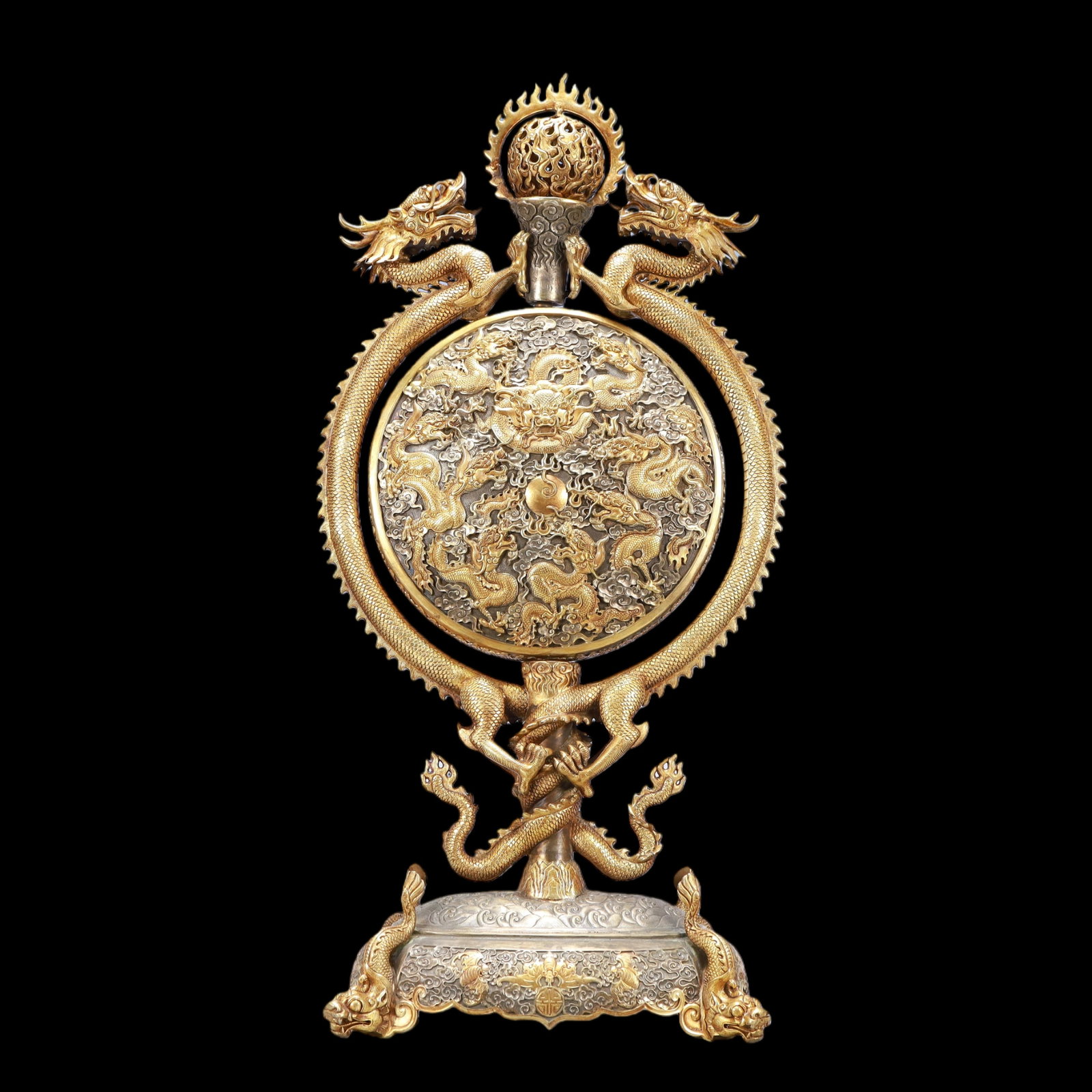 A Exquisite Gilt Silver Dragon Pattern Bats and Peach Pattern Ornament (1 of 10)