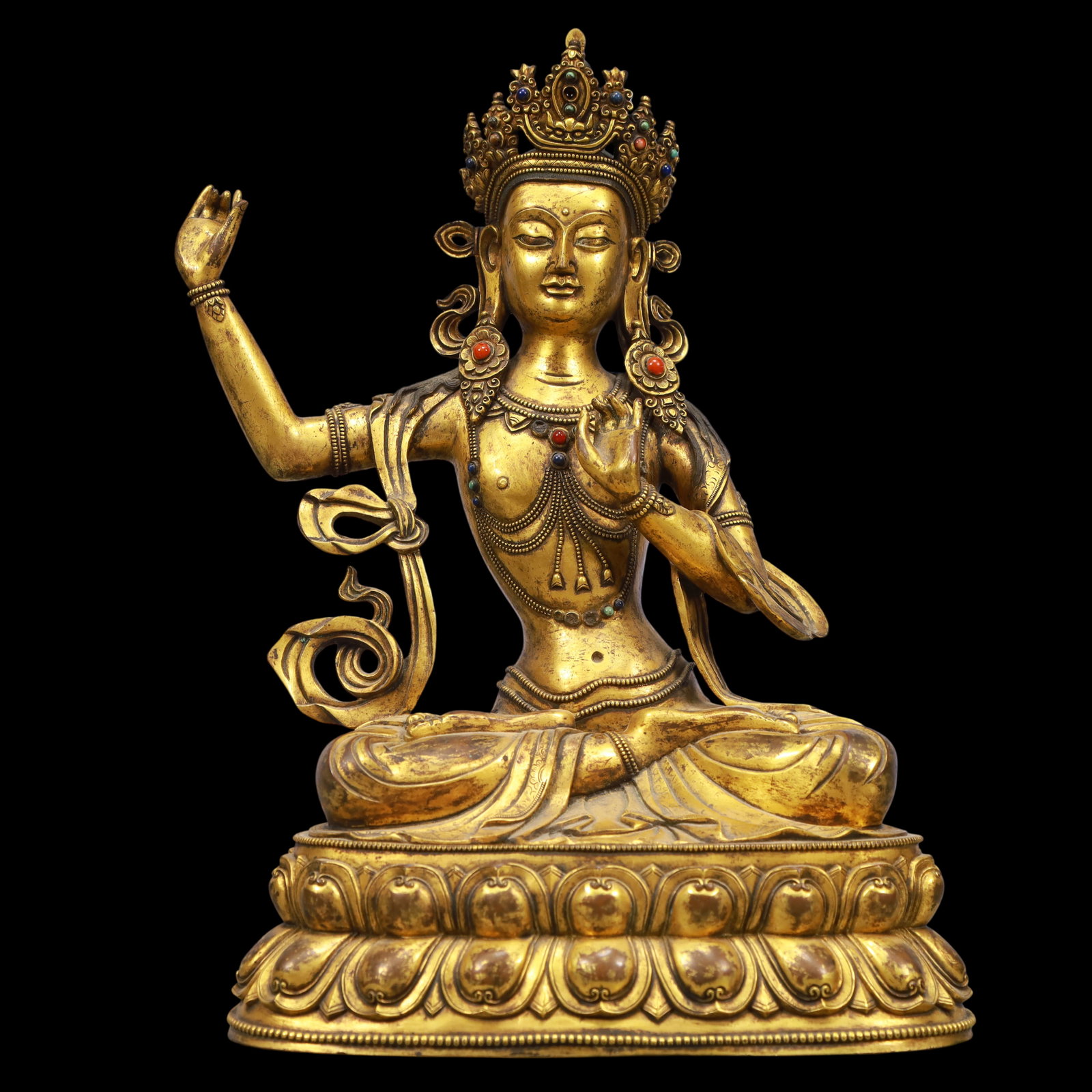 An Exquisite Gilt Bronze Inlaid Gems Statue of Tara: An Exquisite Gilt Bronze Inlaid Gems Statue of Tara Ming Dynasty, China Size:22cmx14cmx32cm Weight:4850g (The Dimensions Of All Batches Are Manually Measured.If You Need More Detailed Information, Ple