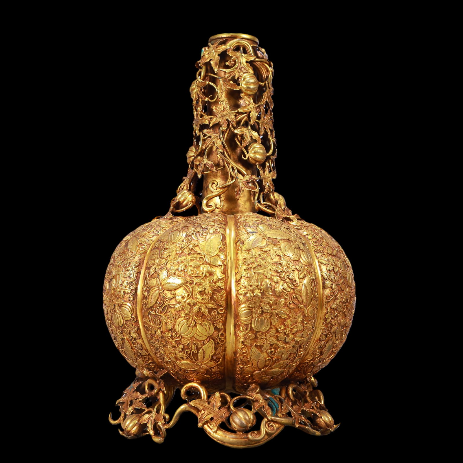 A Exquisite Gilt Bronze Flower and Fruit Pattern Vase - 4
