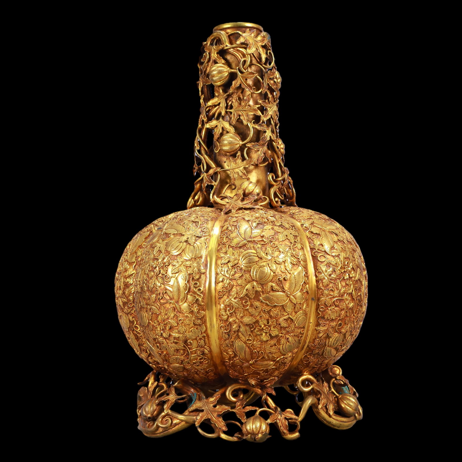 A Exquisite Gilt Bronze Flower and Fruit Pattern Vase - 5