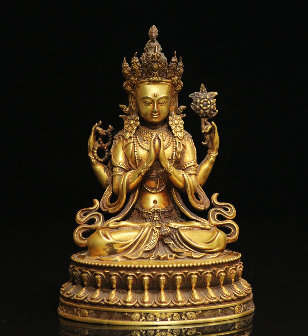 An Exquisite Gilt Bronze Four-arms Statue of Avalokitesvara Ornament (1 of 9)
