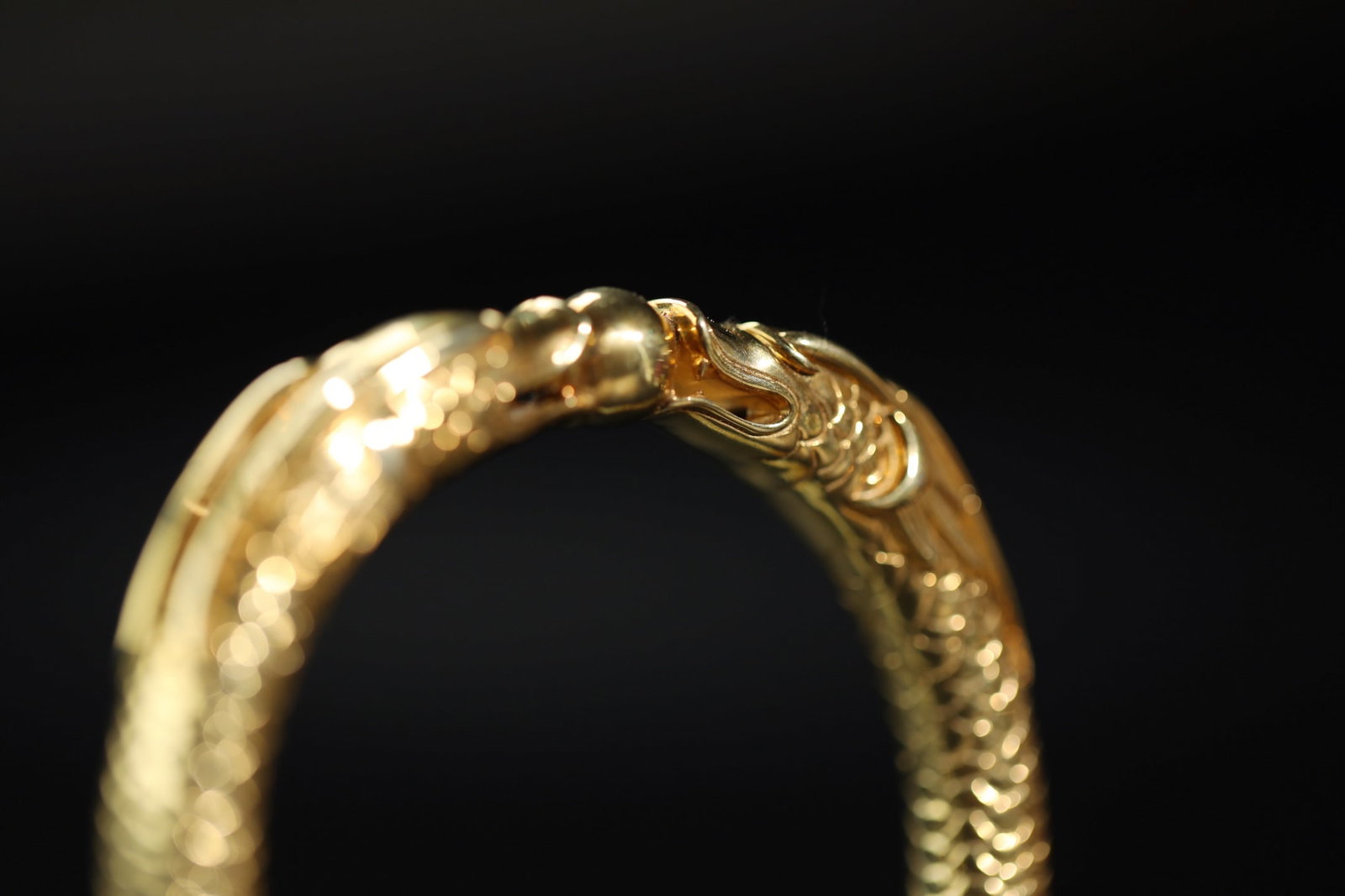 An Exquisite Gilt Silver Dragon Pattern Bracelets - 6