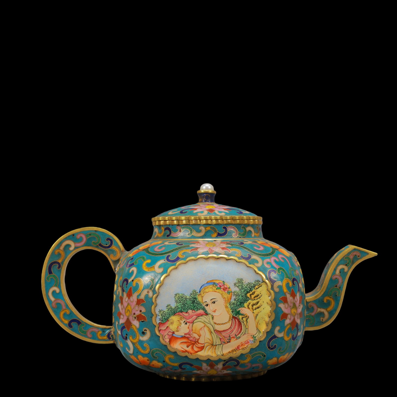 A Exquisite Coppery Enamel Lotus Pattern Character and Story Pattern Teapot: A Exquisite Coppery Enamel Lotus Pattern Character and Story Pattern Teapot Qing Dynasty, China Qianlong Four-character Mark Size:19cmx10cmx9.5cm Weight:550g (The Dimensions Of All Batches Are Manuall