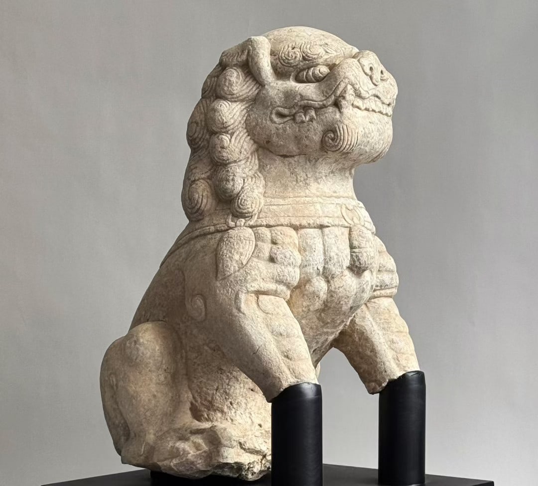 An Exquisite Limestone Lion Ornament: An Exquisite Limestone Lion Ornament Ming Dynasty, China Size:49cmx33.5cmx27.5cm (The Dimensions Of All Batches Are Manually Measured.If You Need More Detailed Information, Please Contact Our