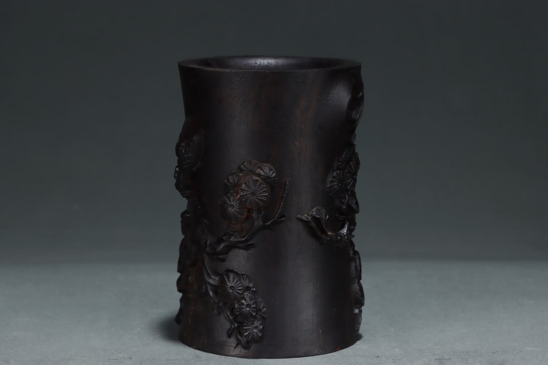An Exquisite Eaglewood Pine Pattern Cicada Pattern Brush Pot - 5