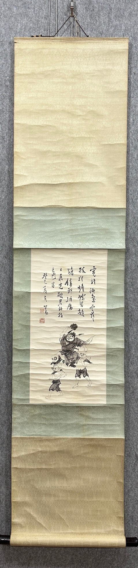 A Chinese Vertical Scroll Ink Painting of Figure on Paper: A Chinese Vertical Scroll Ink Painting of Figure on Paper Pu ru Without frame Size:56cmx27.5cm (The Dimensions Of All Batches Are Manually Measured.If You Need More Detailed Information, Please