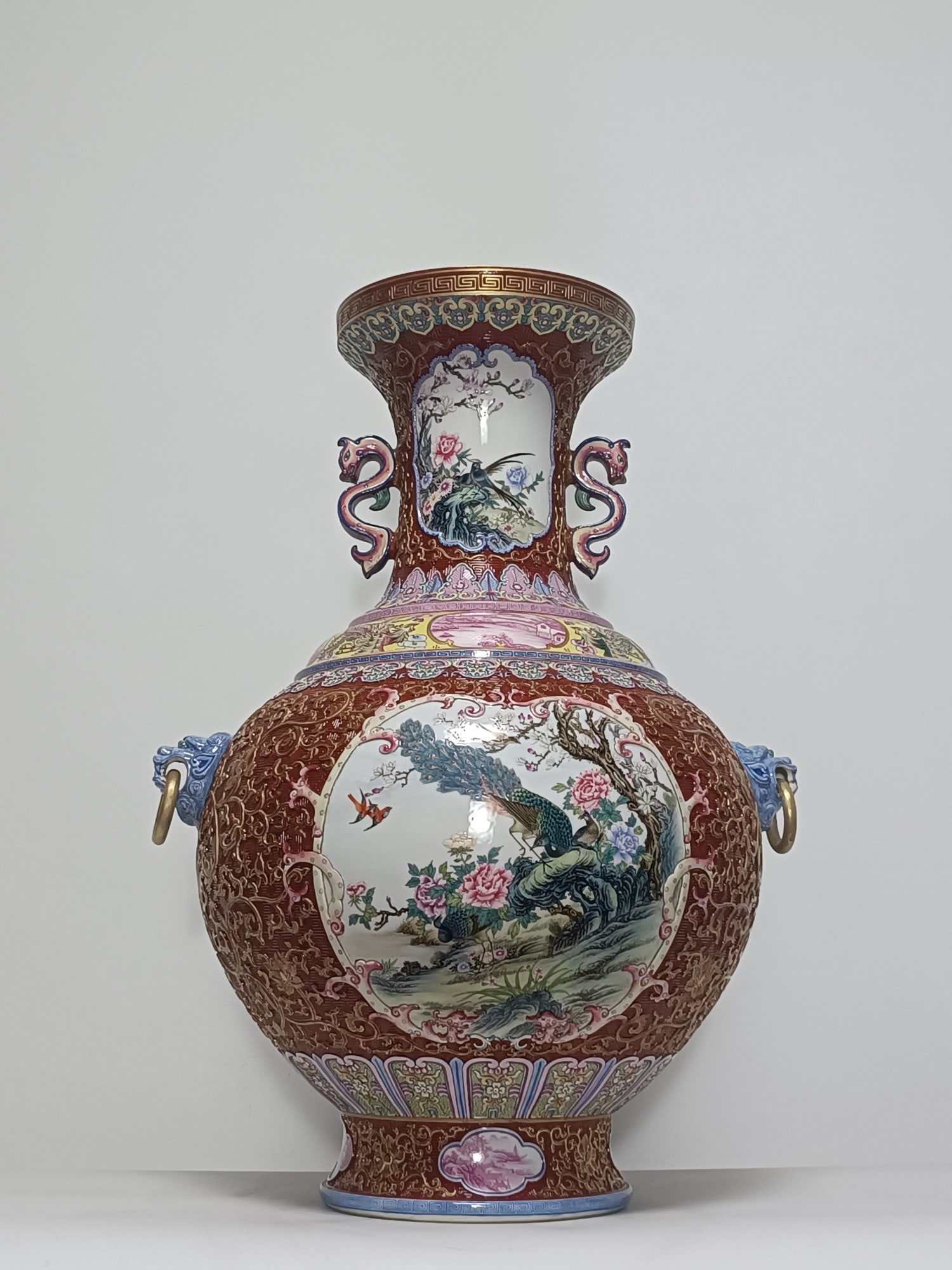 An Exquisite Enamel Coral Red Glazed Lotus Pattern Flower and Bird Pattern Vase: An Exquisite Enamel Coral Red Glazed Lotus Pattern Flower and Bird Pattern Vase Qing Dynasty, China Qianlong Six-character Mark Size:59.5cmx45cm (The Dimensions Of All Batches Are Manually Measured.If